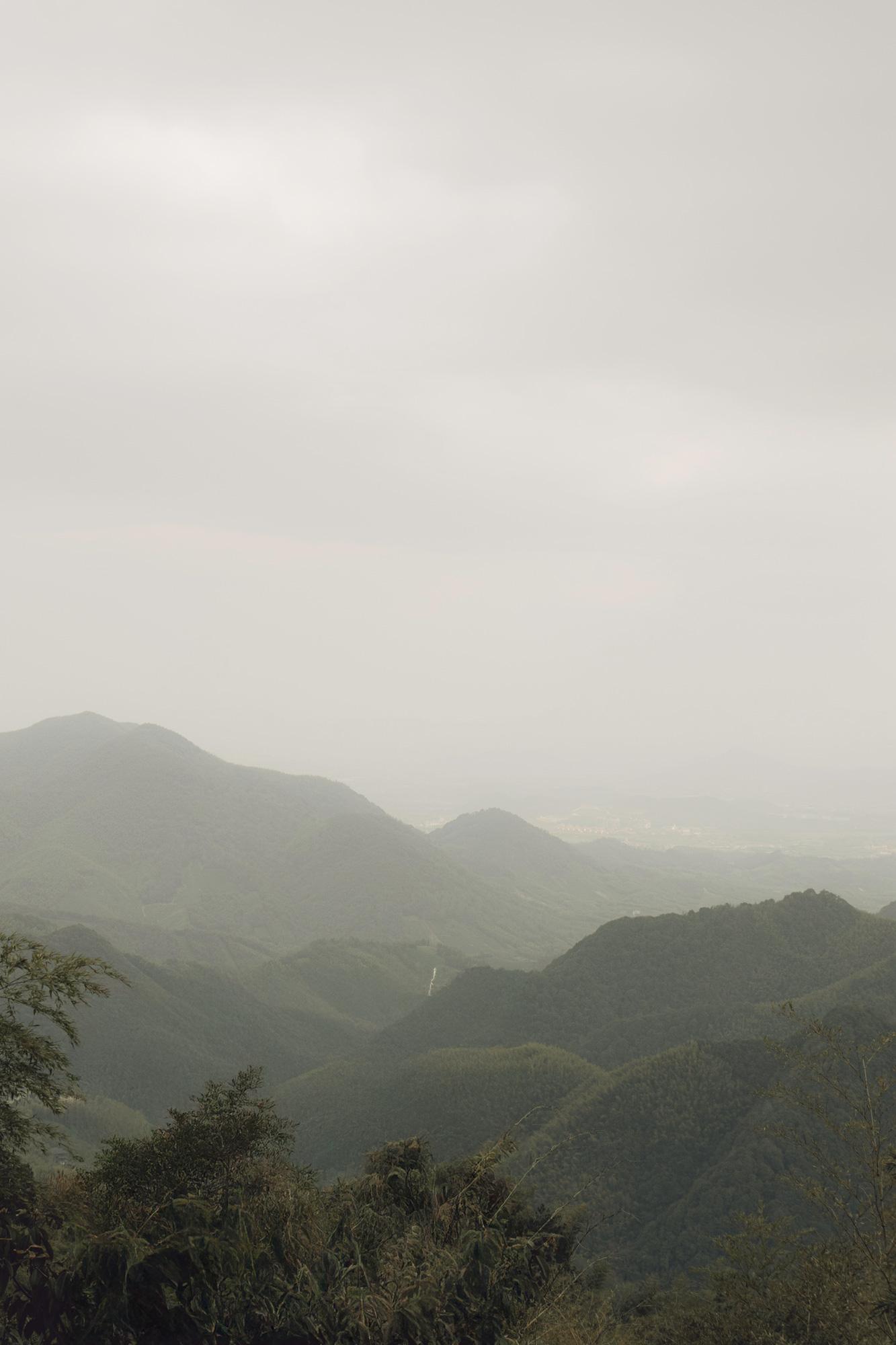 径山:茶田之上的十五座塔
