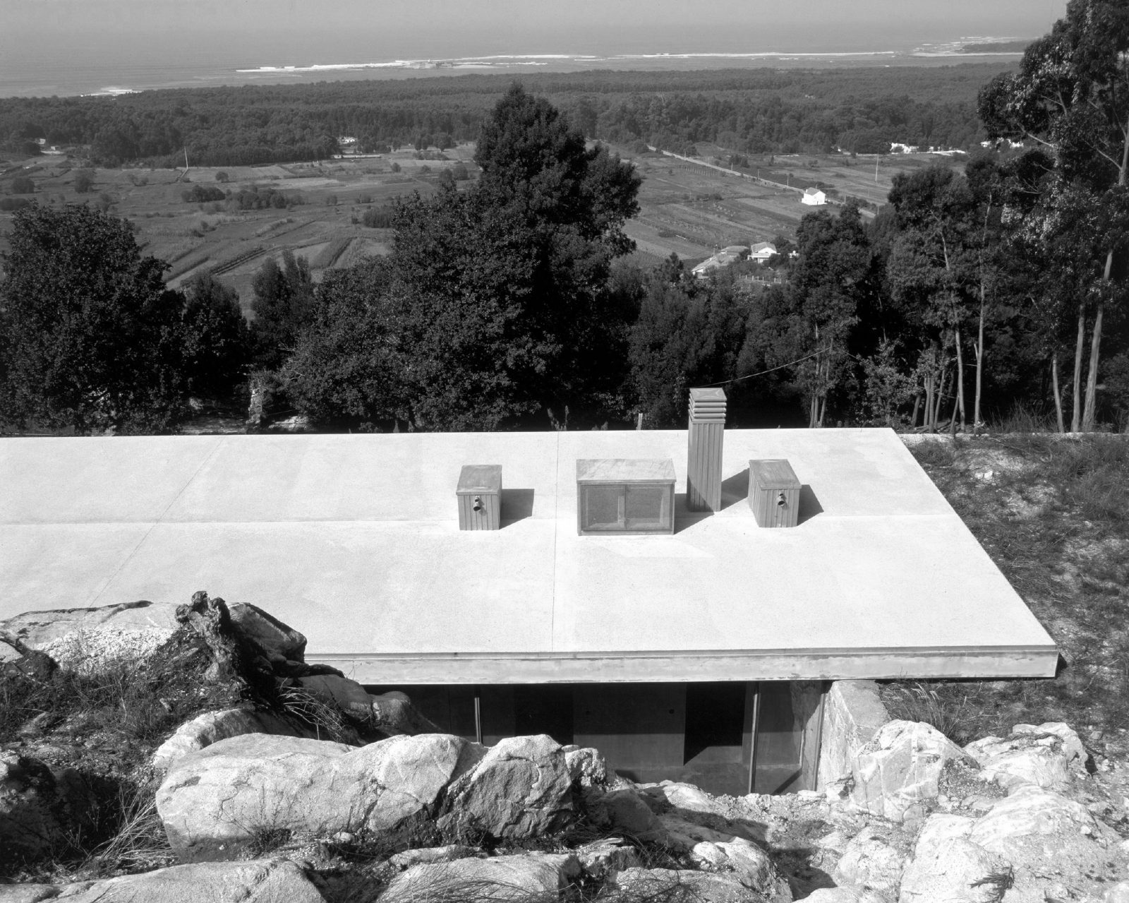 The topography is the project: on buildings that enter the ground