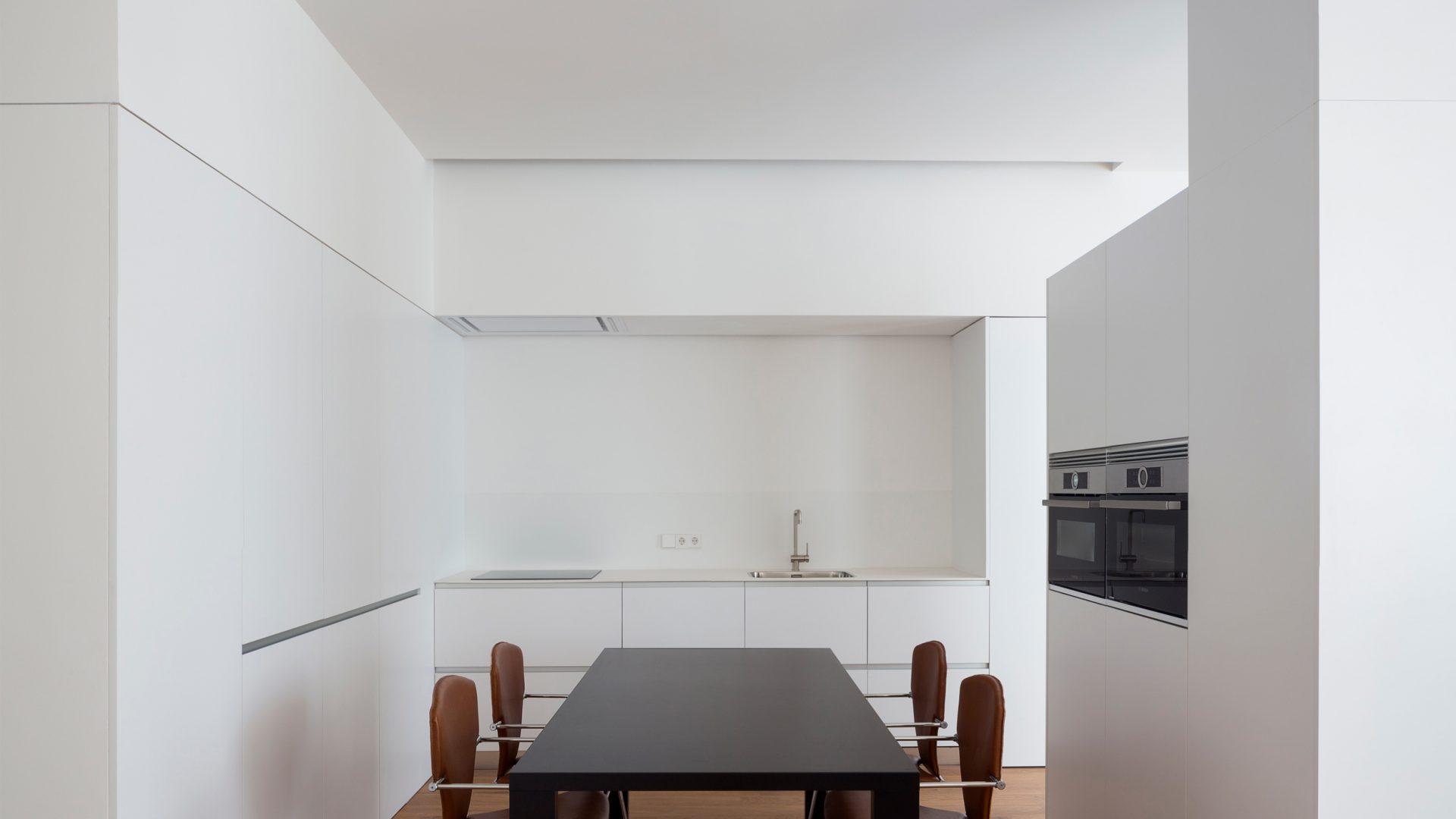 Ciscar Apartment