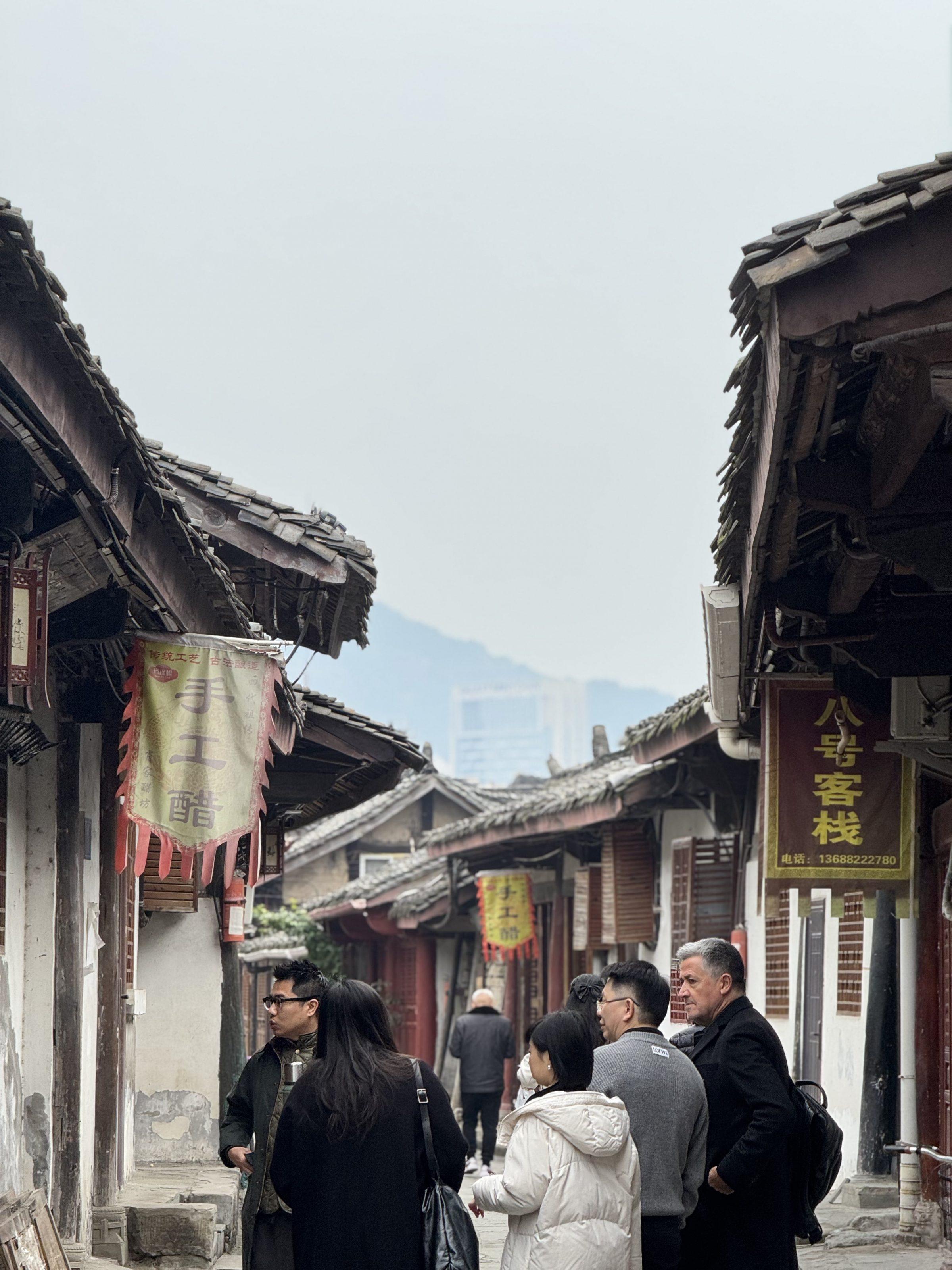 Langzhong — site pair left