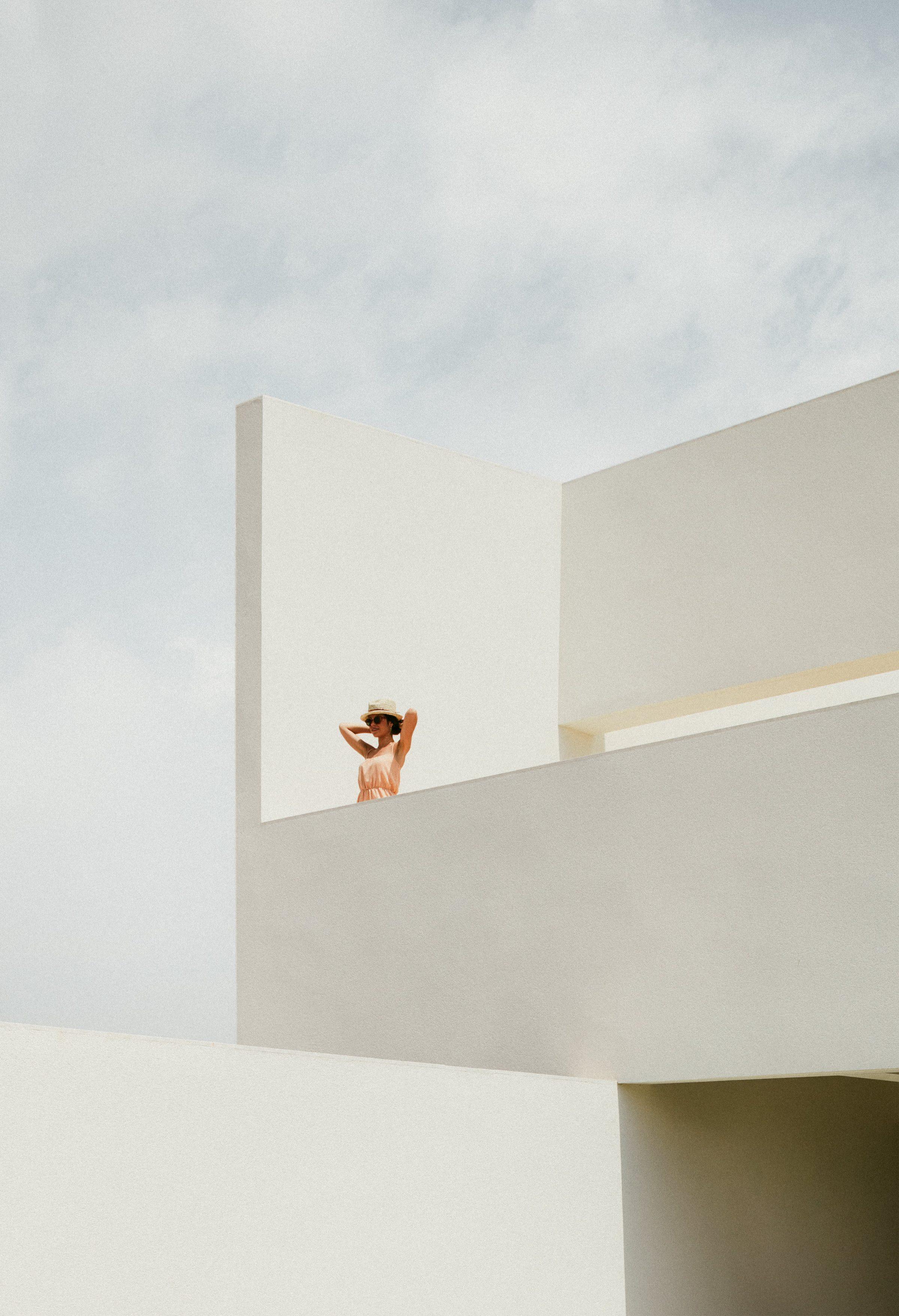 A figure on the terrace against the sky, Mirasal, Torrevieja