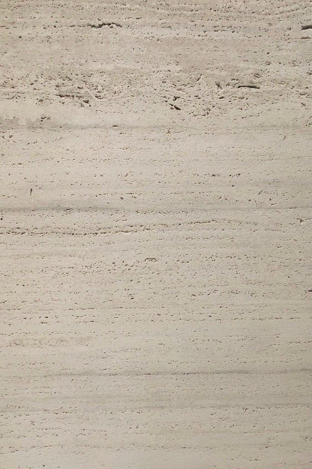 Moraleja CN6 House, material detail: travertine